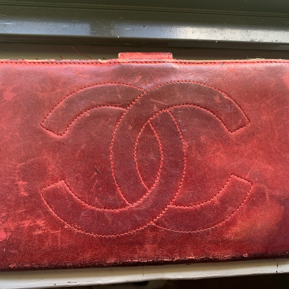 Chanel wallet